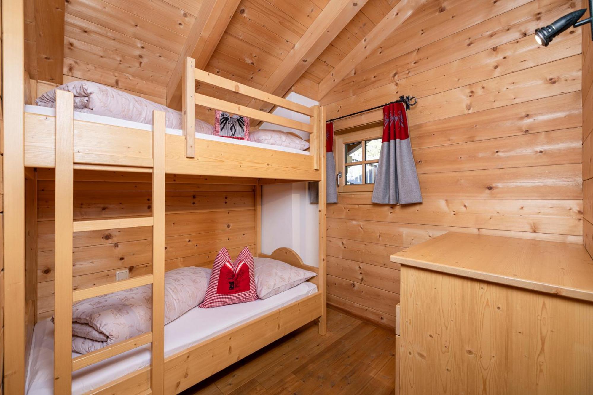 Family Lodge Maximilian 턱스 외부 사진